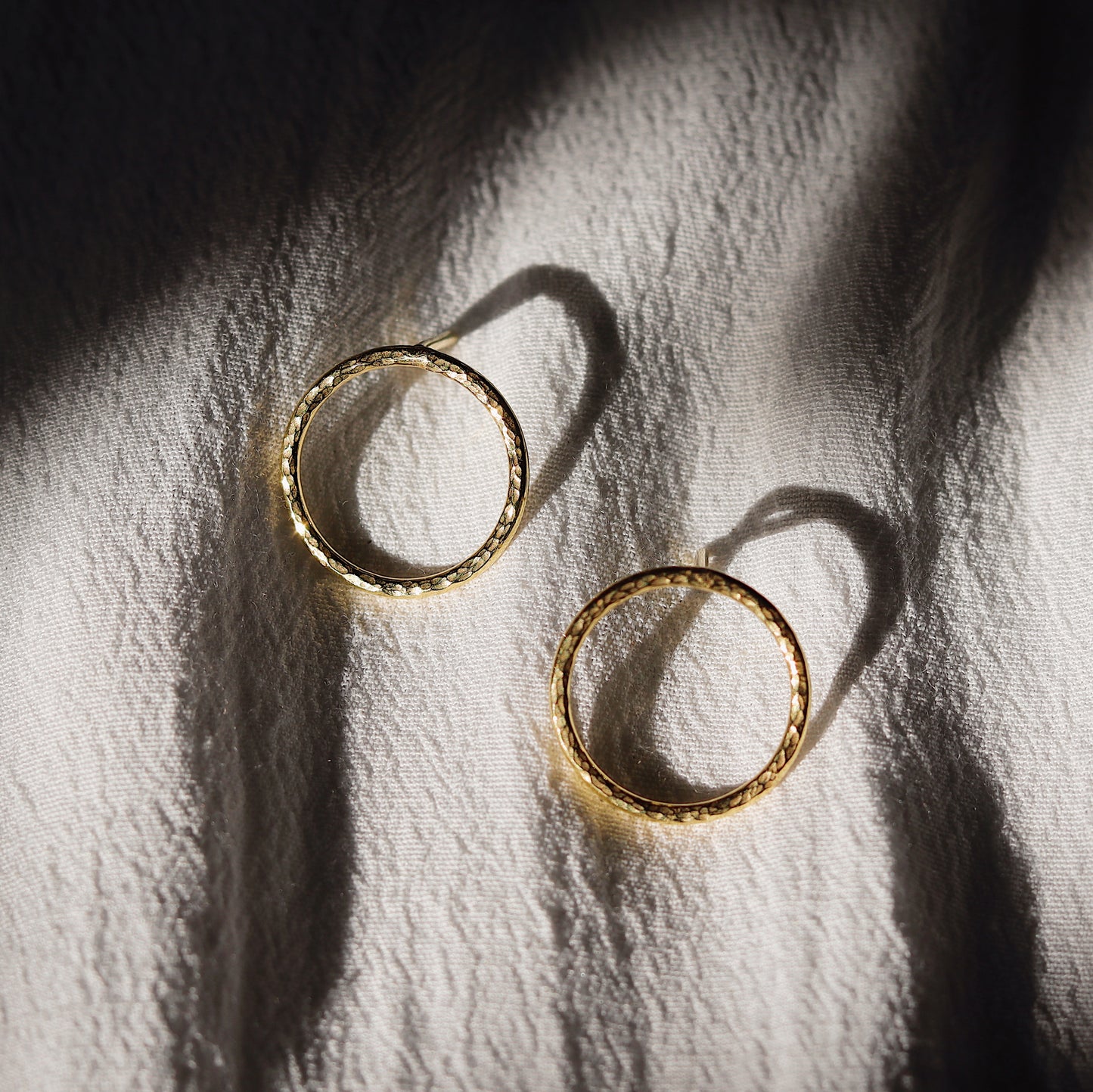 One Earrings