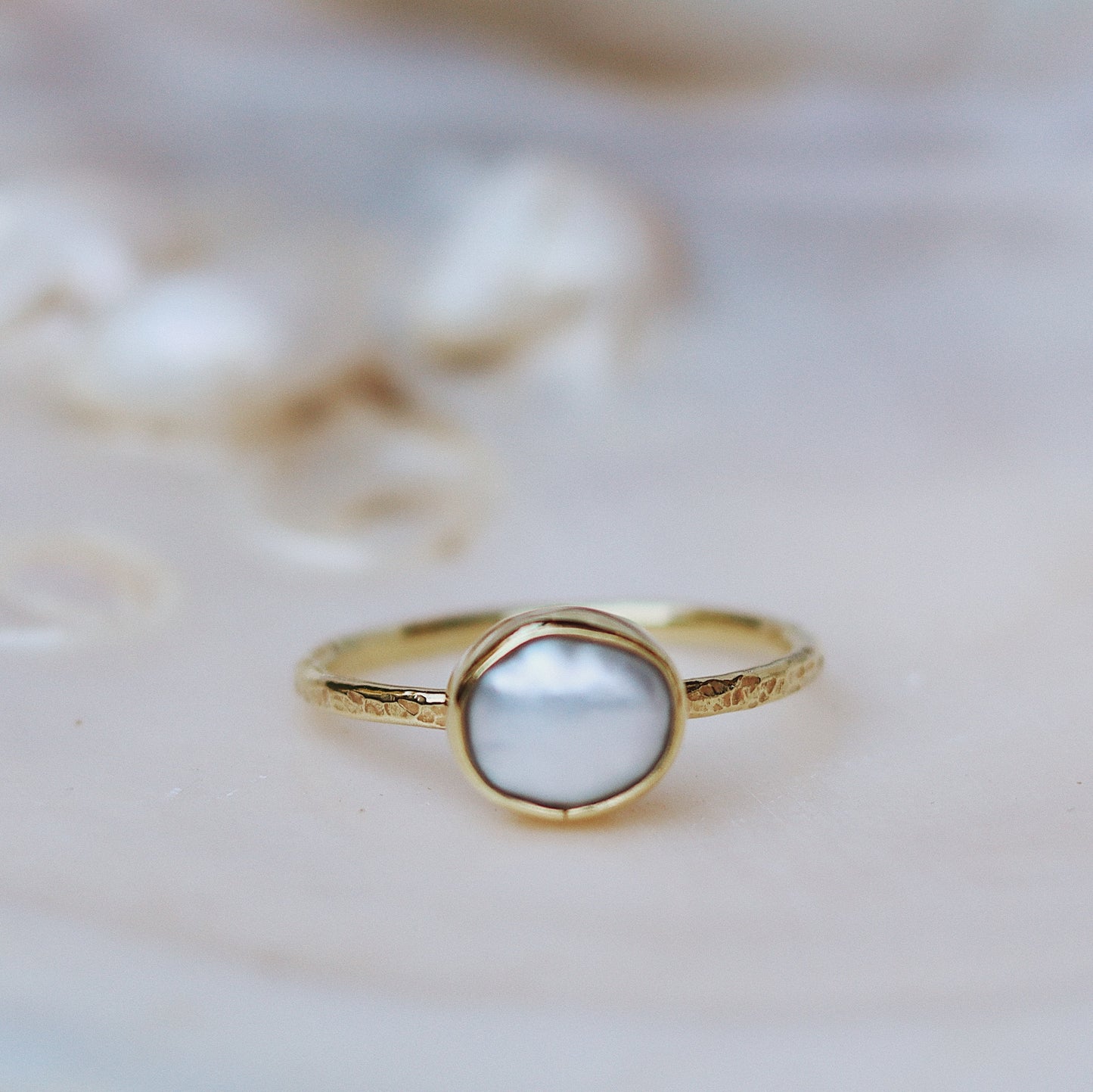 Lunafea Ring with Pearl
