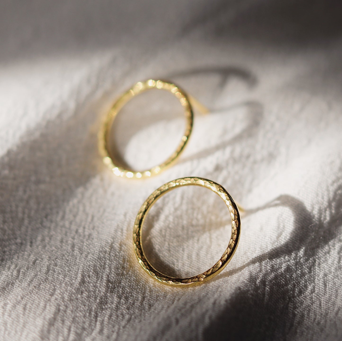 One Earrings