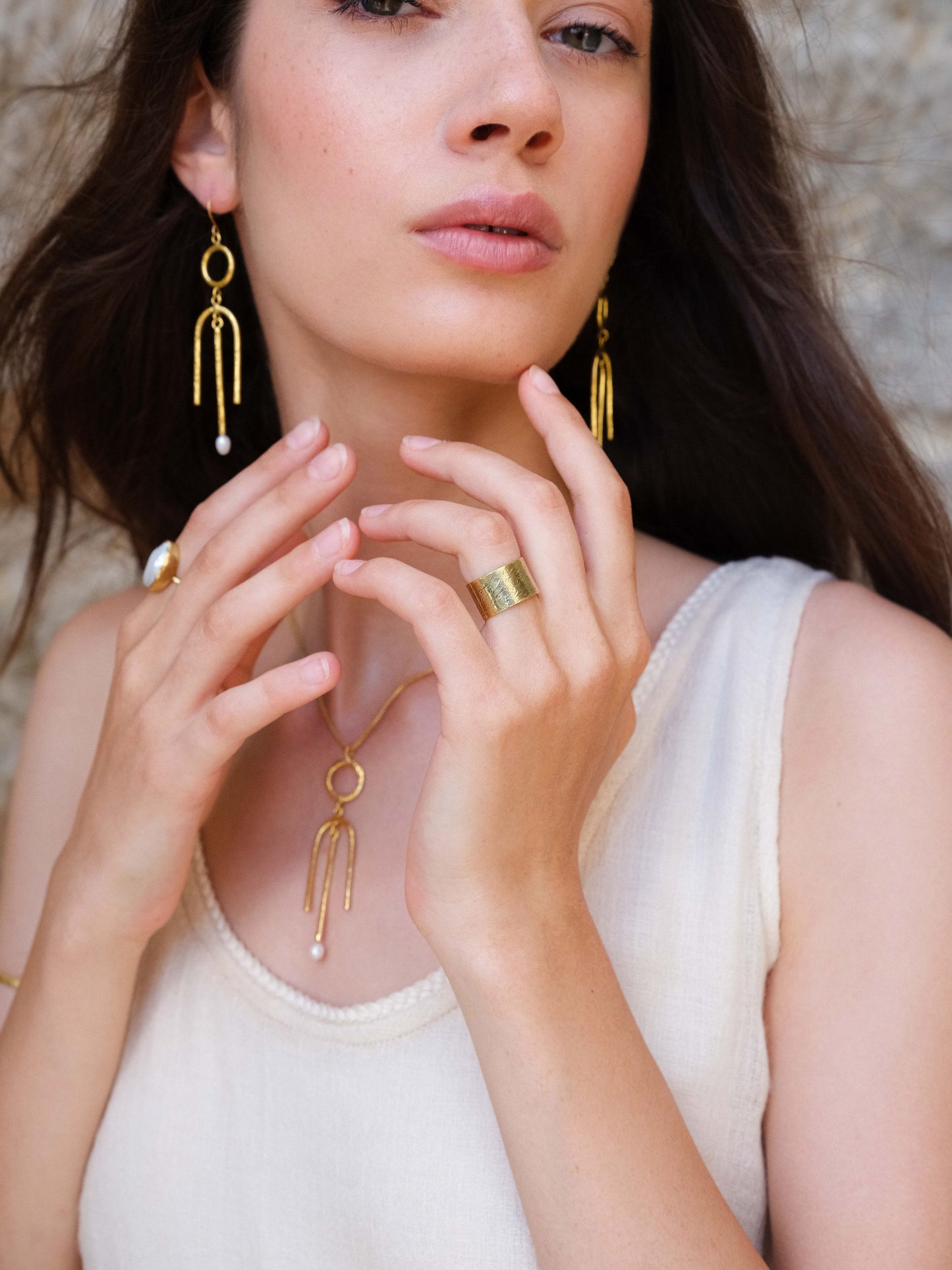 Inara Earrings with Pearl