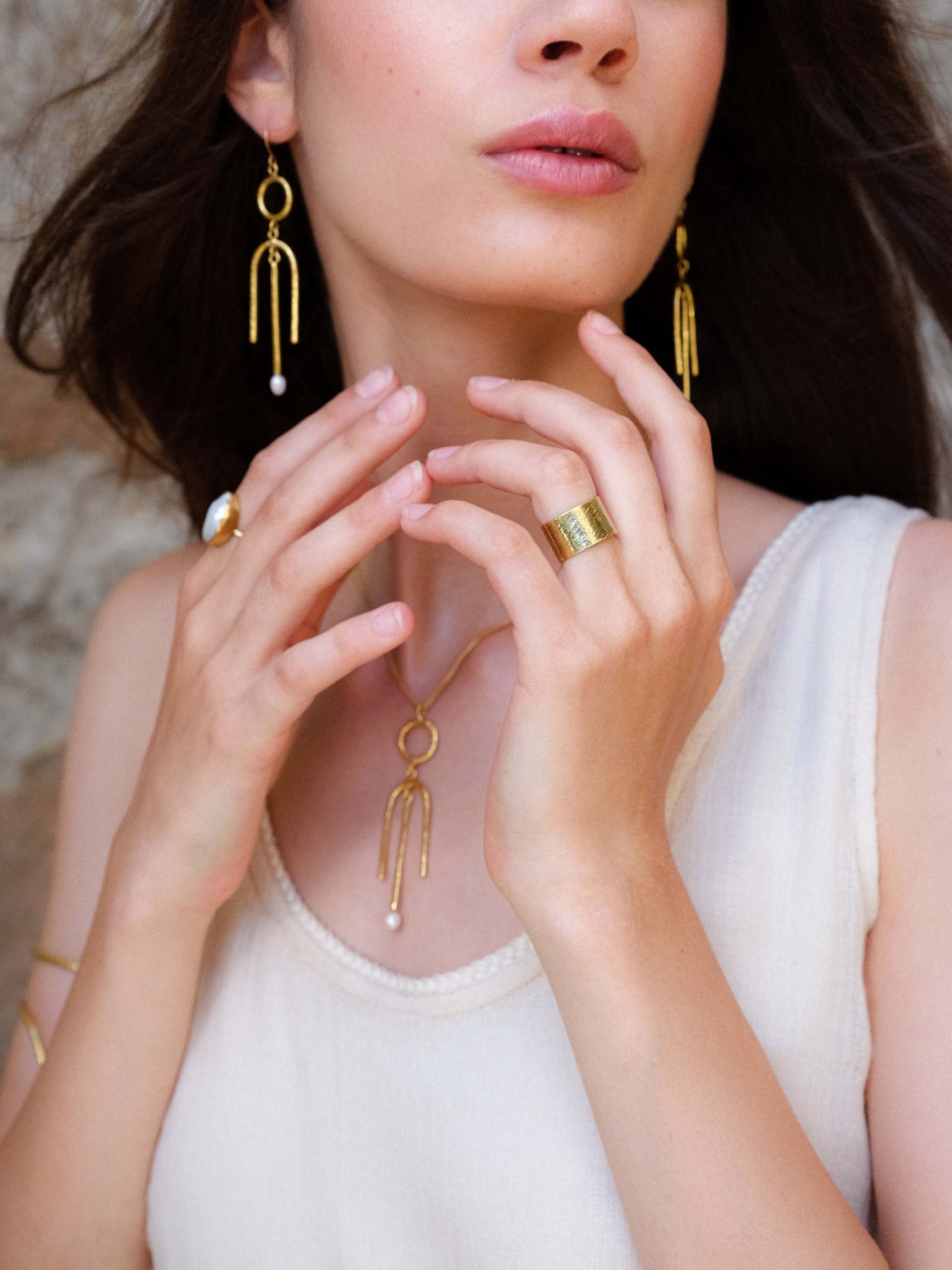 Inara Earrings with Pearl