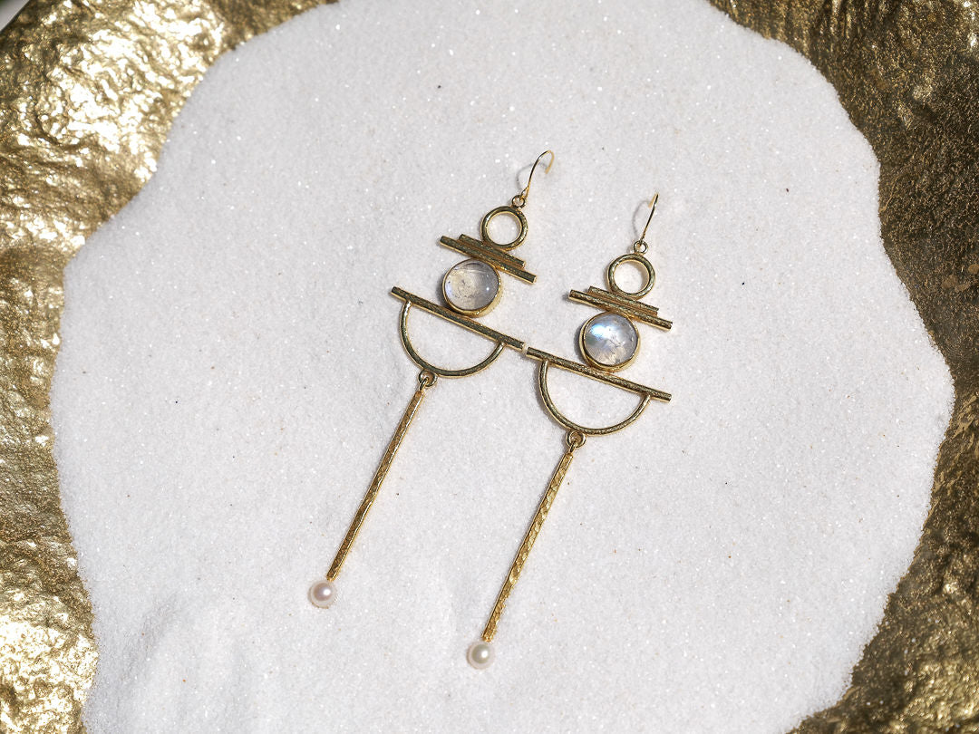 Indah Earrings with Moonstone and Pearl