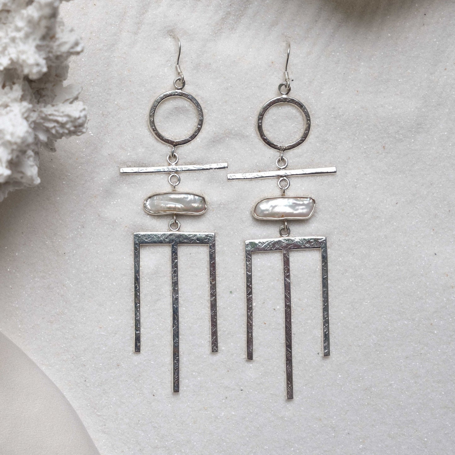 Hetaira Earrings with Pearl
