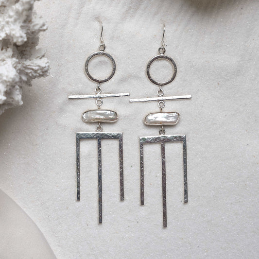 Hetaira Earrings with Pearl