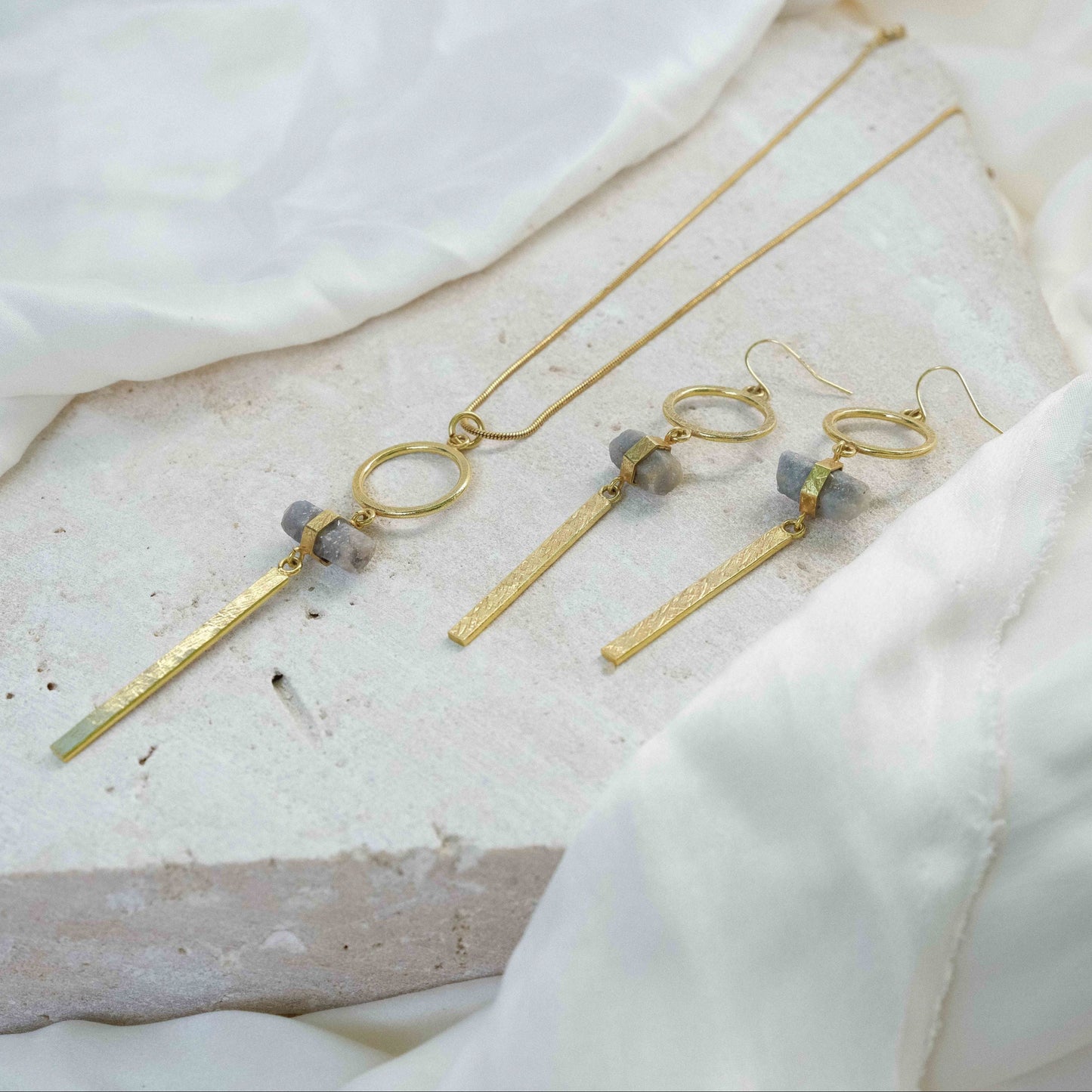 Ishta Sett with Raw Sapphire