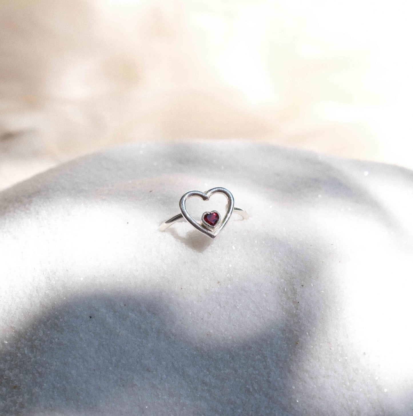 Amor Ring with Garnet