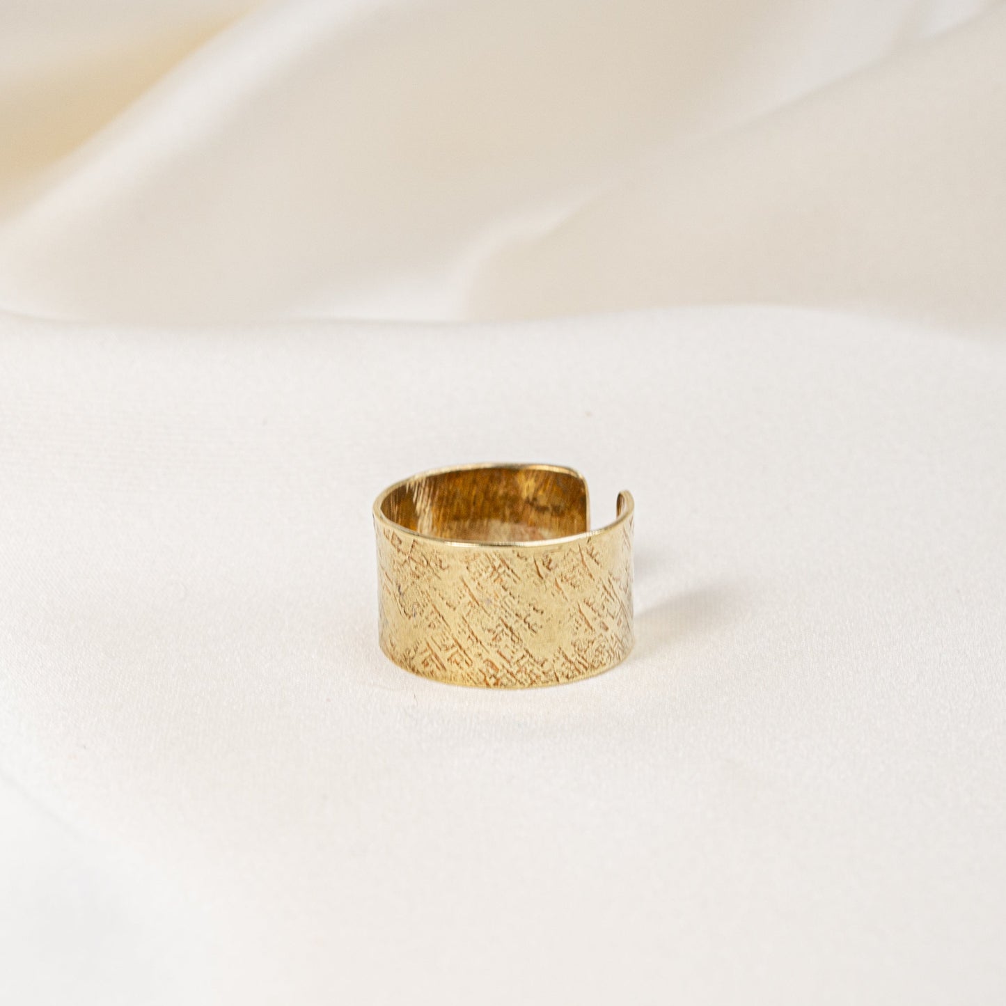 Ajja Textured Ring