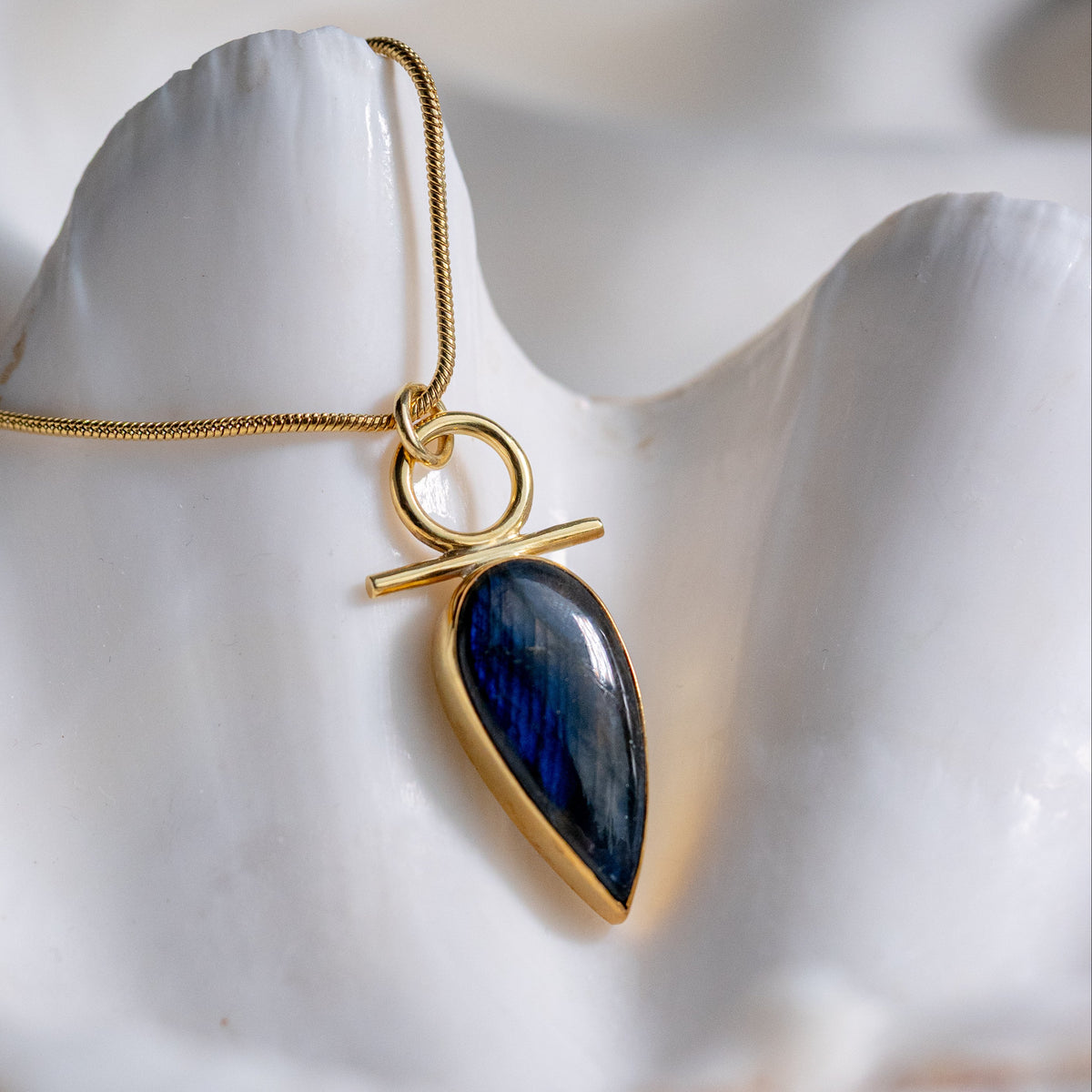 Isa Nyaklánc Holdkővel