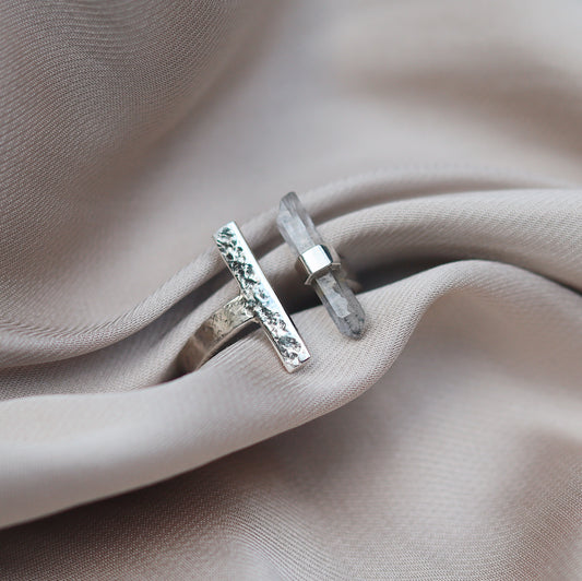 Citlali Opened Ring with Raw Clear Quartz