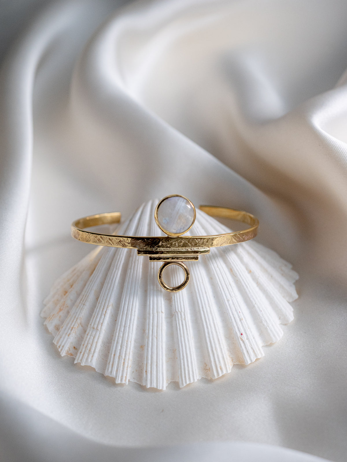 Indah Cuff with Rainbow Moonstone