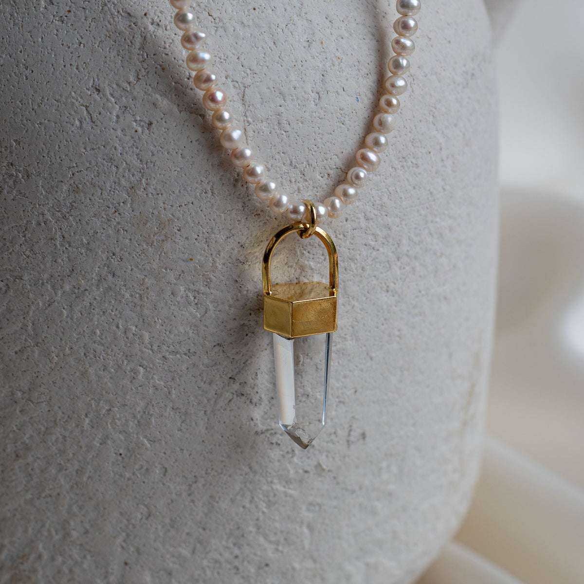 Damsha Necklace with Clear Quartz and Pearl