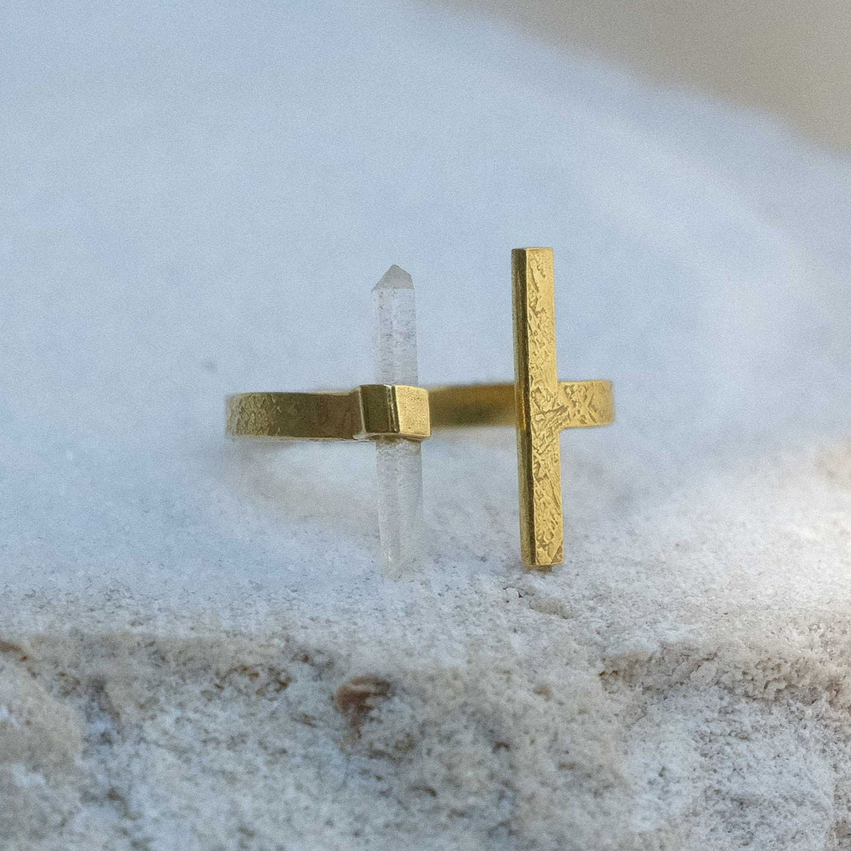 Citlali Opened Ring with Clear Quartz