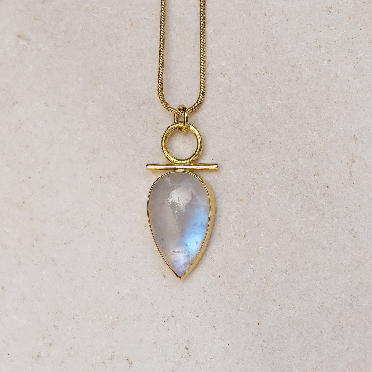 Isa Necklace with Moonstone