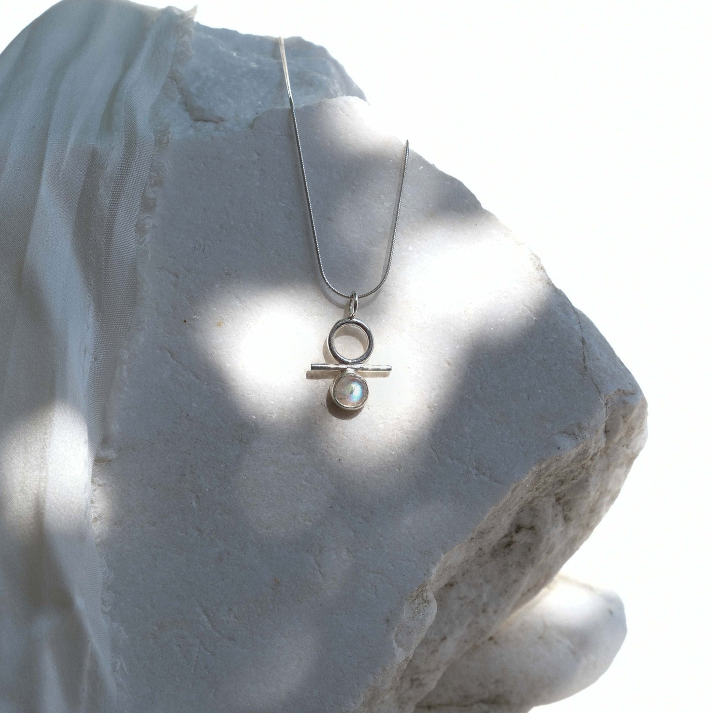Isa Necklace with Moonstone