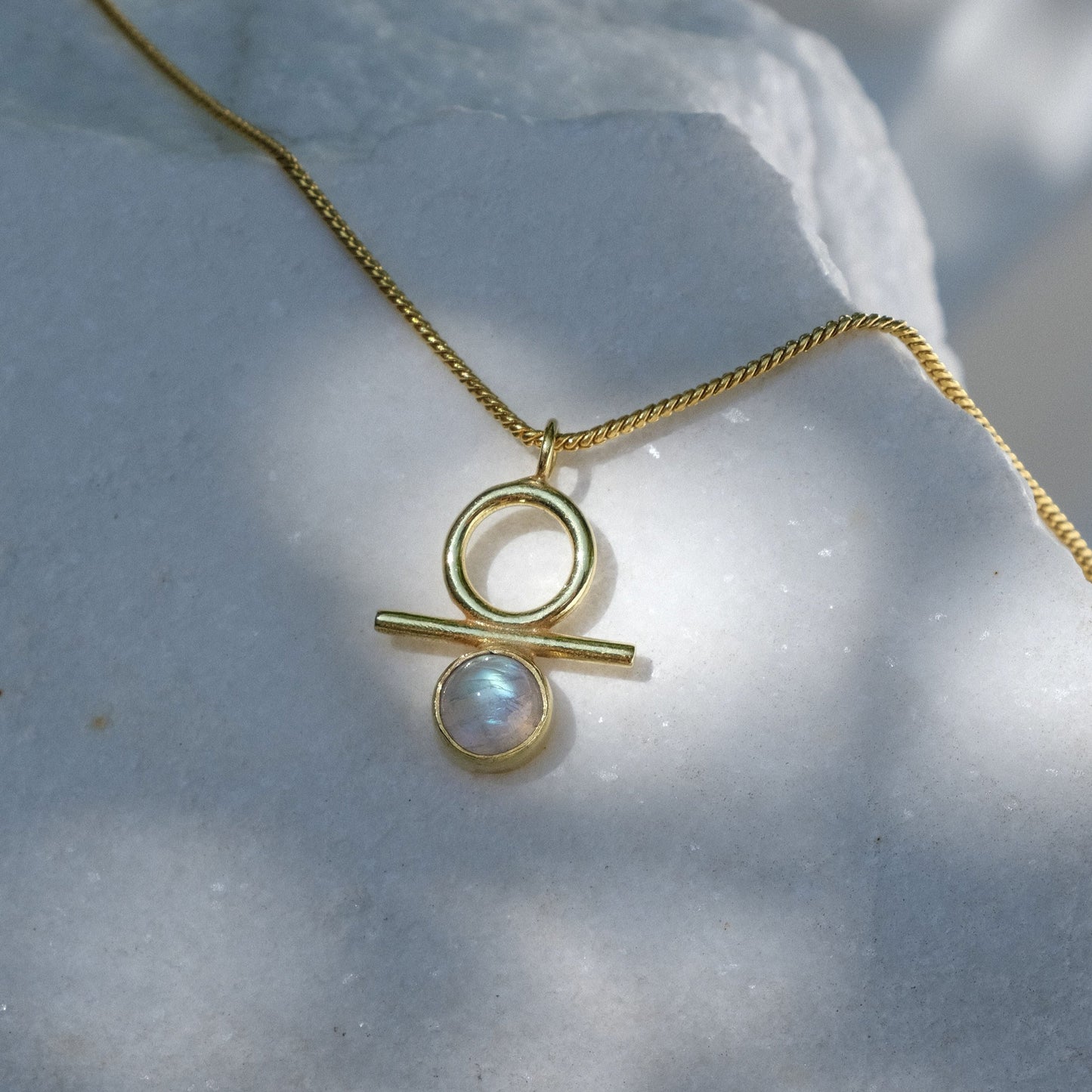 Isa Necklace with Rainbow Moonstone