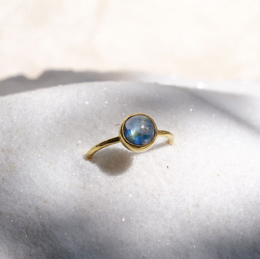 Lunafea Ring with Moonstone