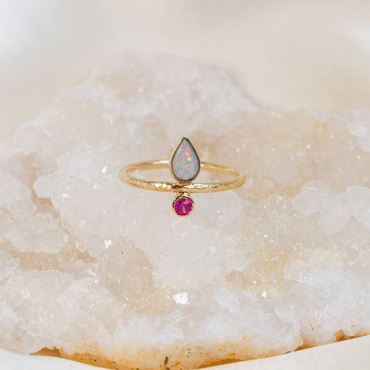 Isa Ring with Opal and Ruby