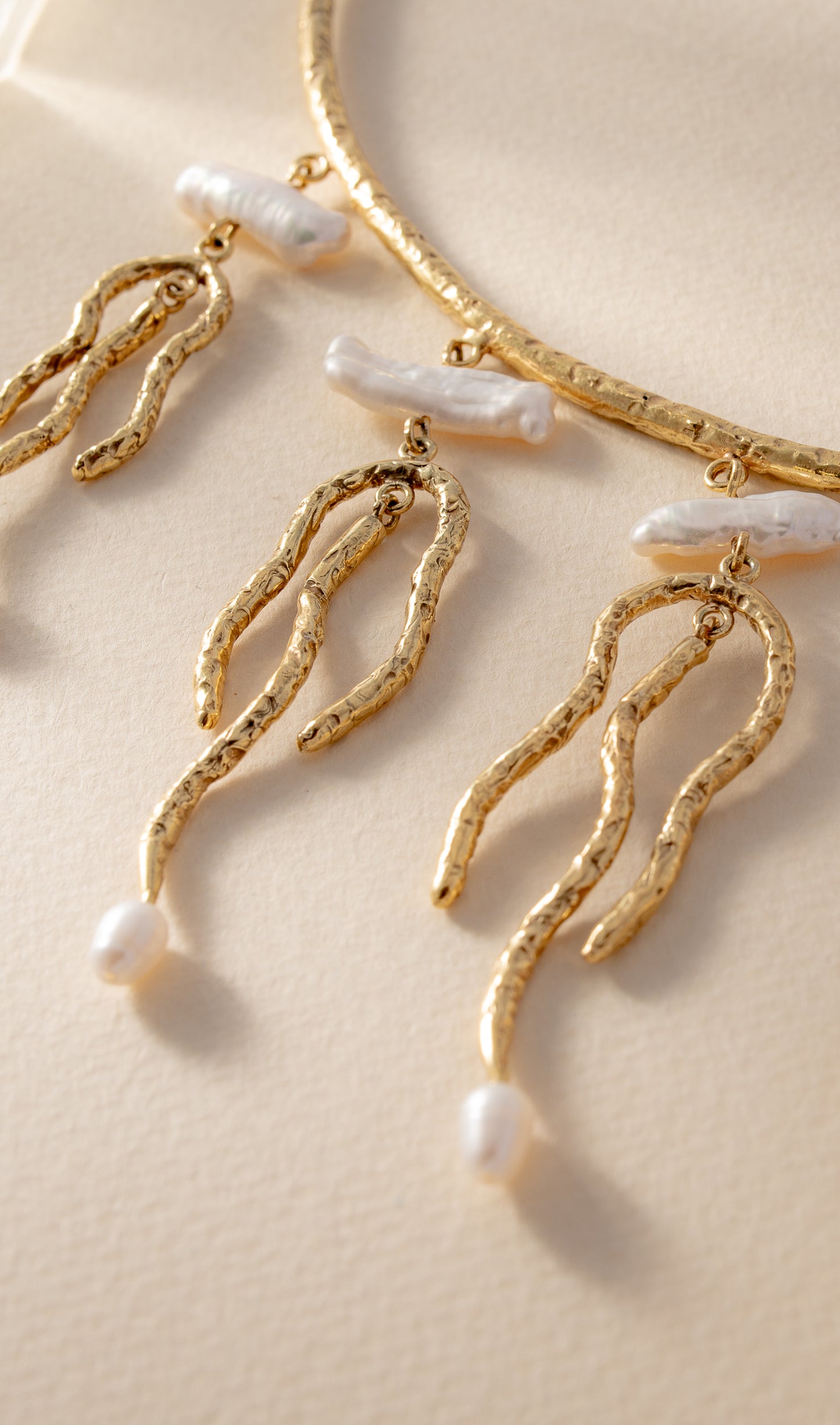 Jata Collar Necklace with Pearl