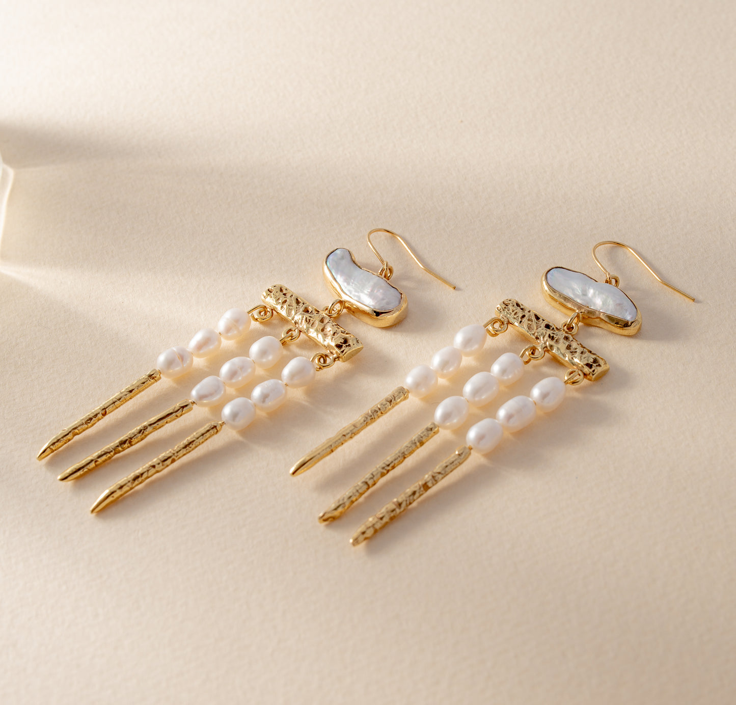 Marilys Earrings with Pearl