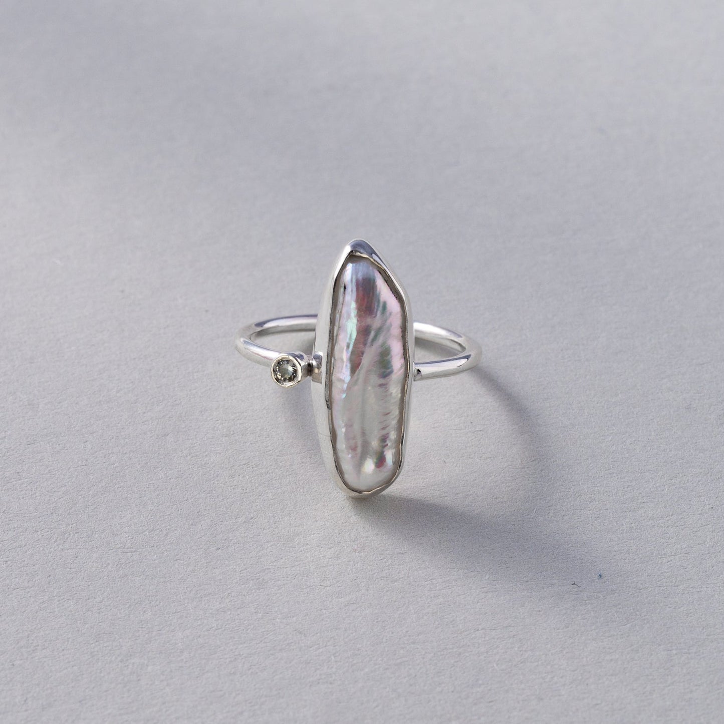 Hetaira Gyűrű Igazgyönggyel és Zafírral